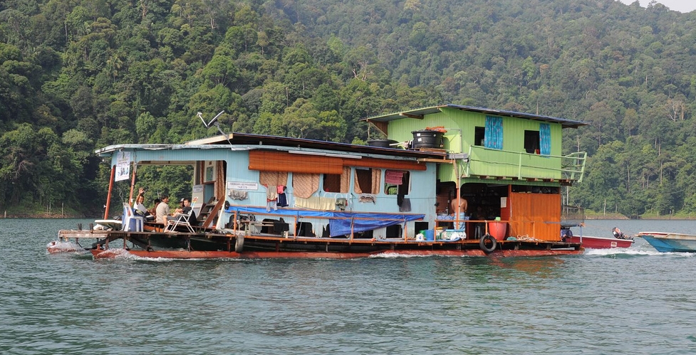 Lake Kenyir houseboat, Malaysia