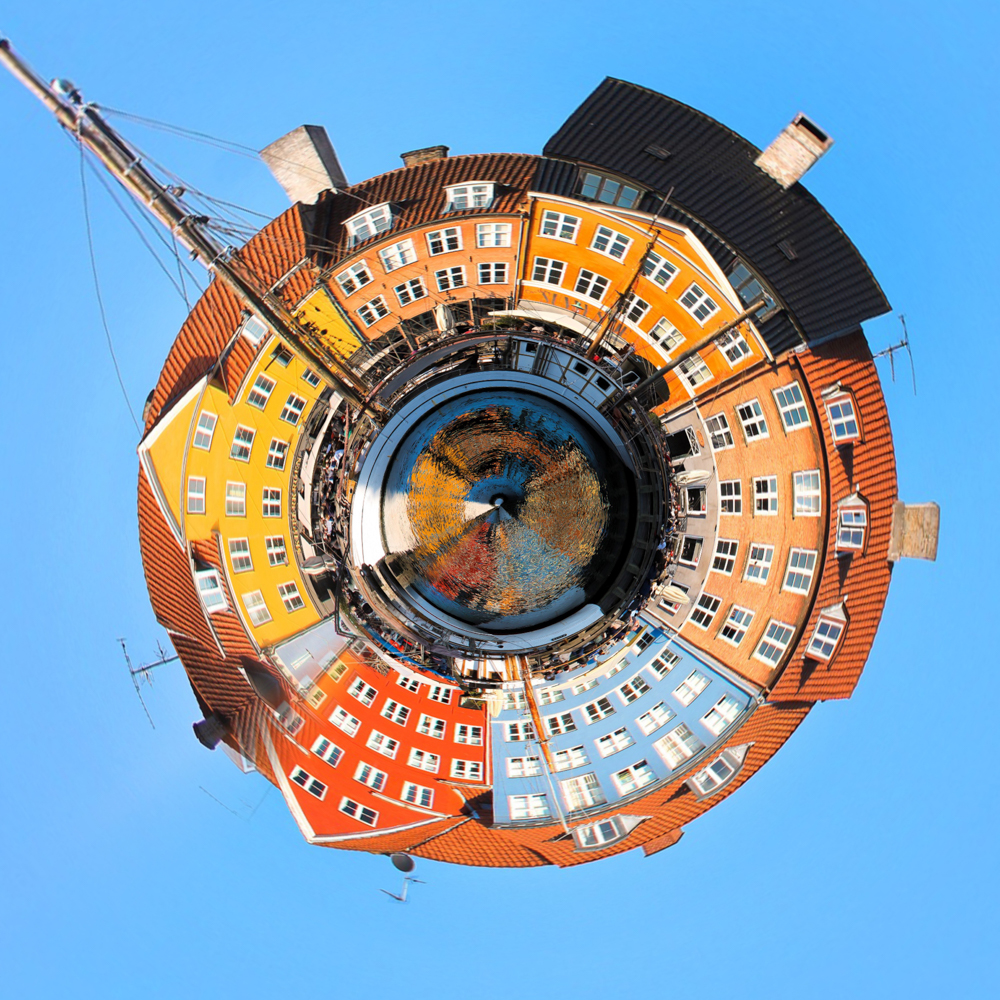 Where in the World distorted city
