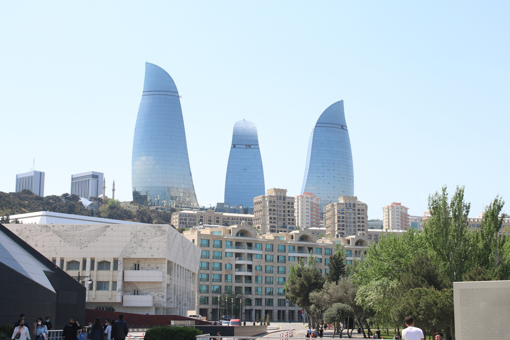 Where in the World the Flame Towers, Baku