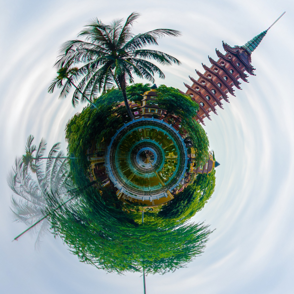Where in the World 527 distorted image