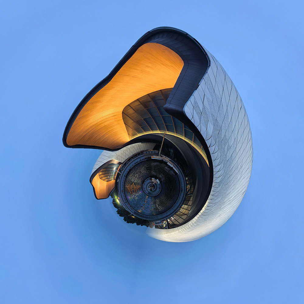 Where in the World 689 distorted city image